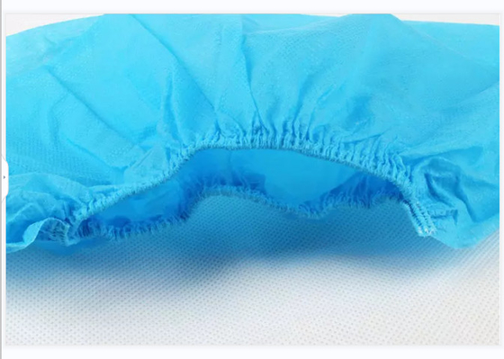 Nicht gesponnener blauer Schuh umfasst Wegwerfantigleiter weiches freundliches Eco